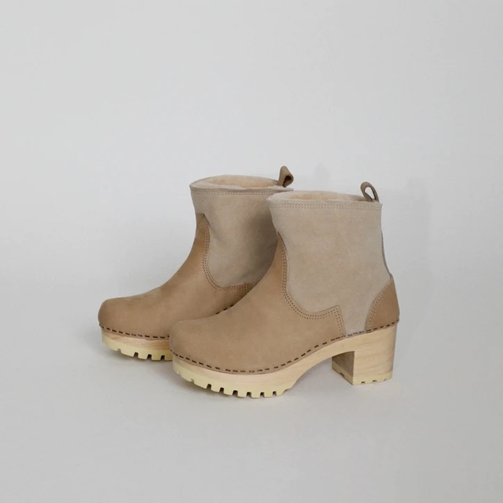 No6 5” Pull On Shearling Clog Boot on Tread
